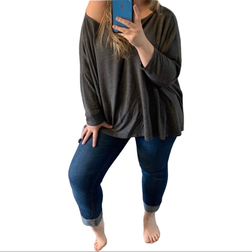 2/$25- Off the Shoulder / Grey / Flowing / Top